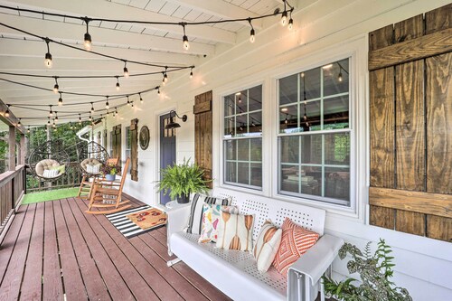 Riverfront Sugar Grove Home: Hot Tub & Views!