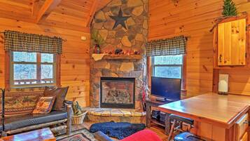 House (1 Bedroom) | Interior