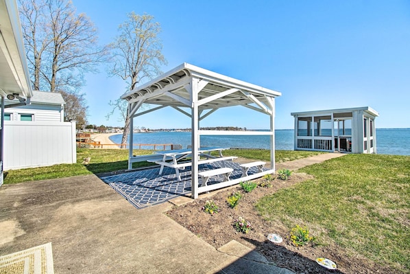 Cottage (3 Bedrooms) | Interior - Refreshing Colonial Beach Vacation Rental! (Colonial Beach)