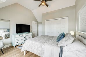 House (5 Bedrooms) | Interior
