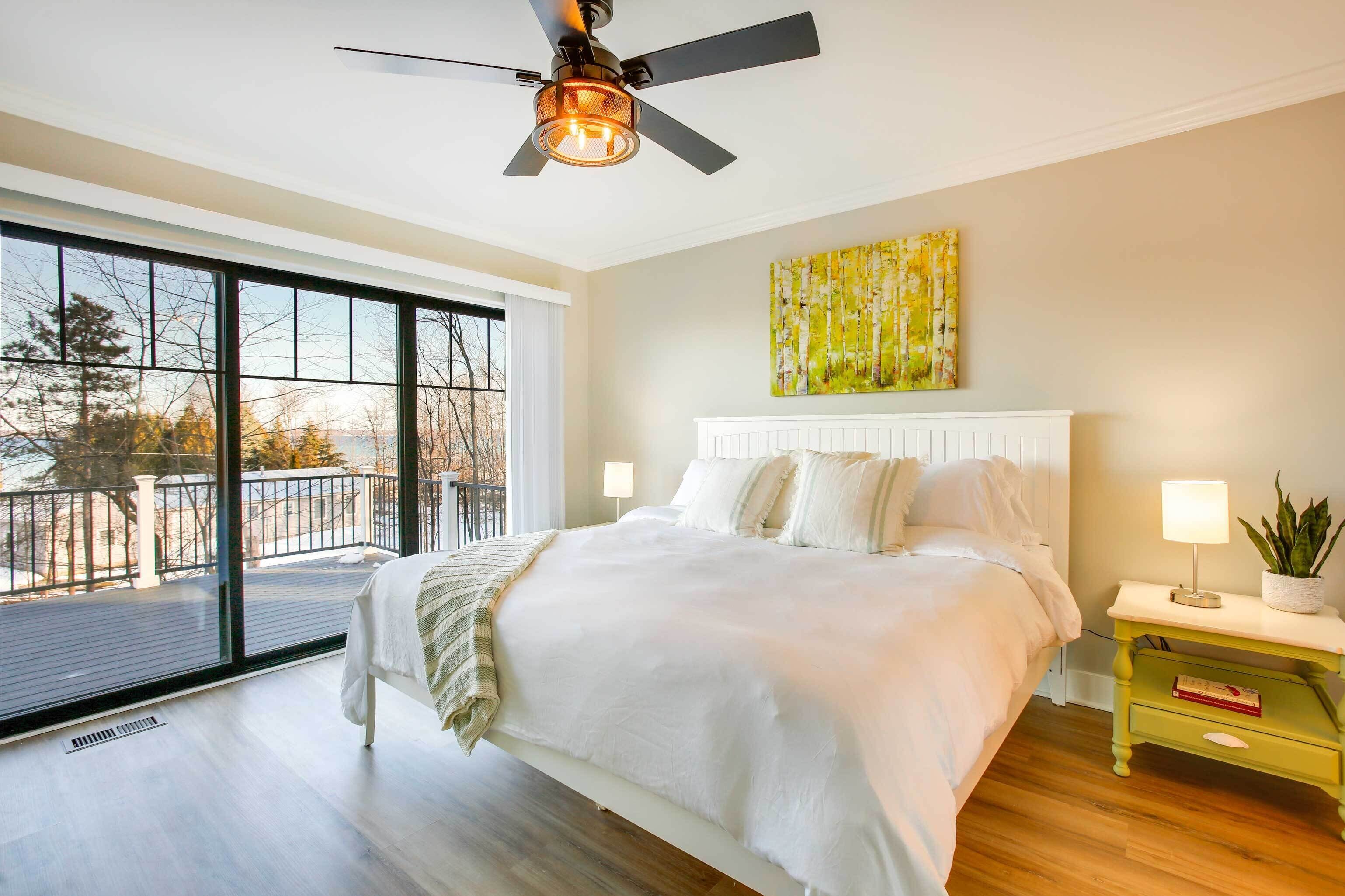 Stunning Home w/ Hot Tub & Lake Views!