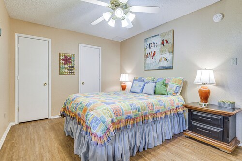 Spacious Lake Granbury Home w/ Deck & Boat Dock!