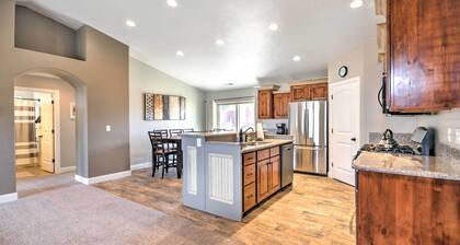 Scenic La Verkin Home: 20 Mi to Zion National Park