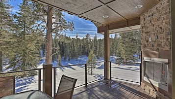 Rumah (5 Bedrooms) | Bagian depan properti