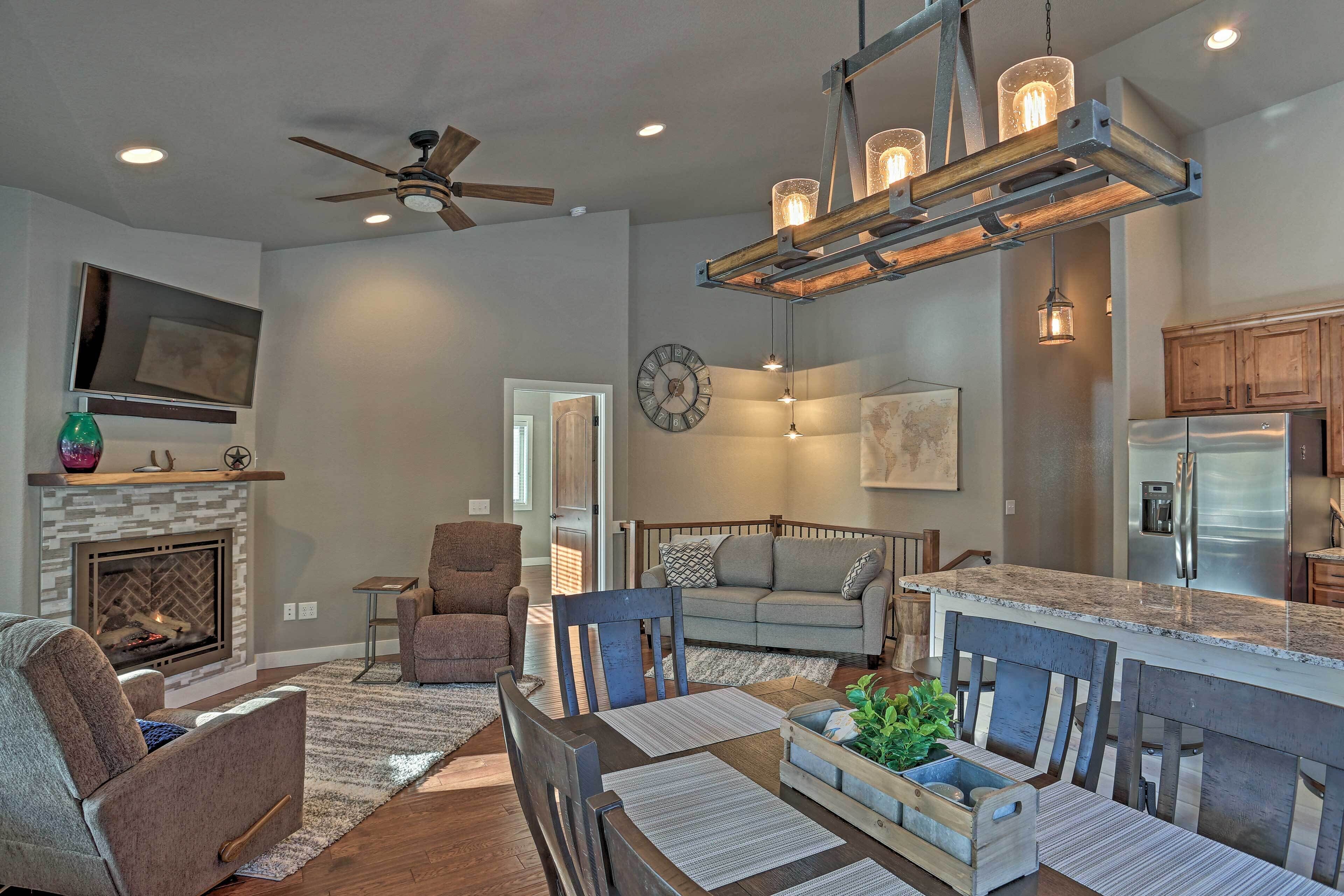 Lead Vacation Rental w/ Hot Tub Near Deer Mtn!