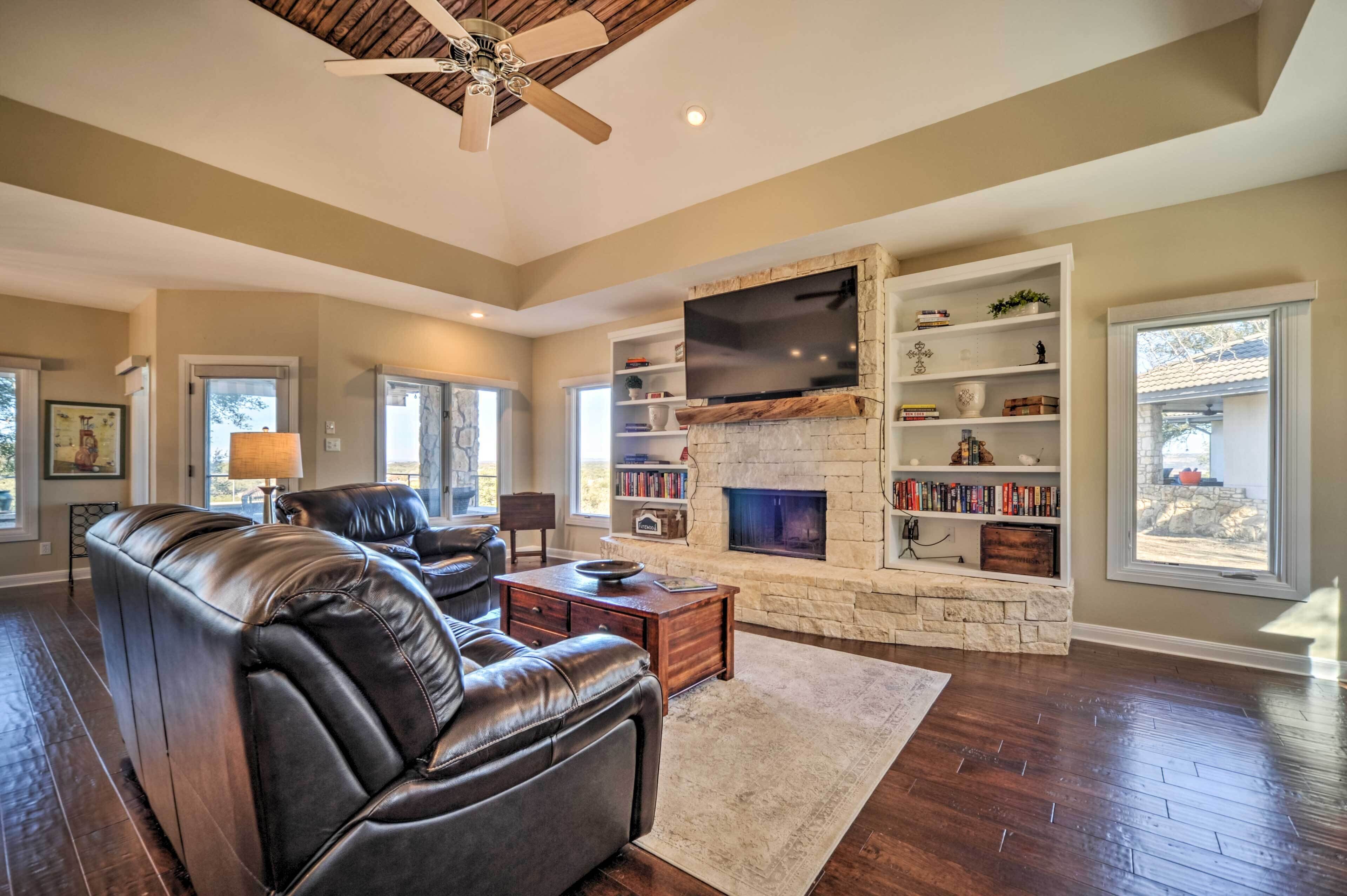 Spacious Spicewood Cottage, Close to Golfing!