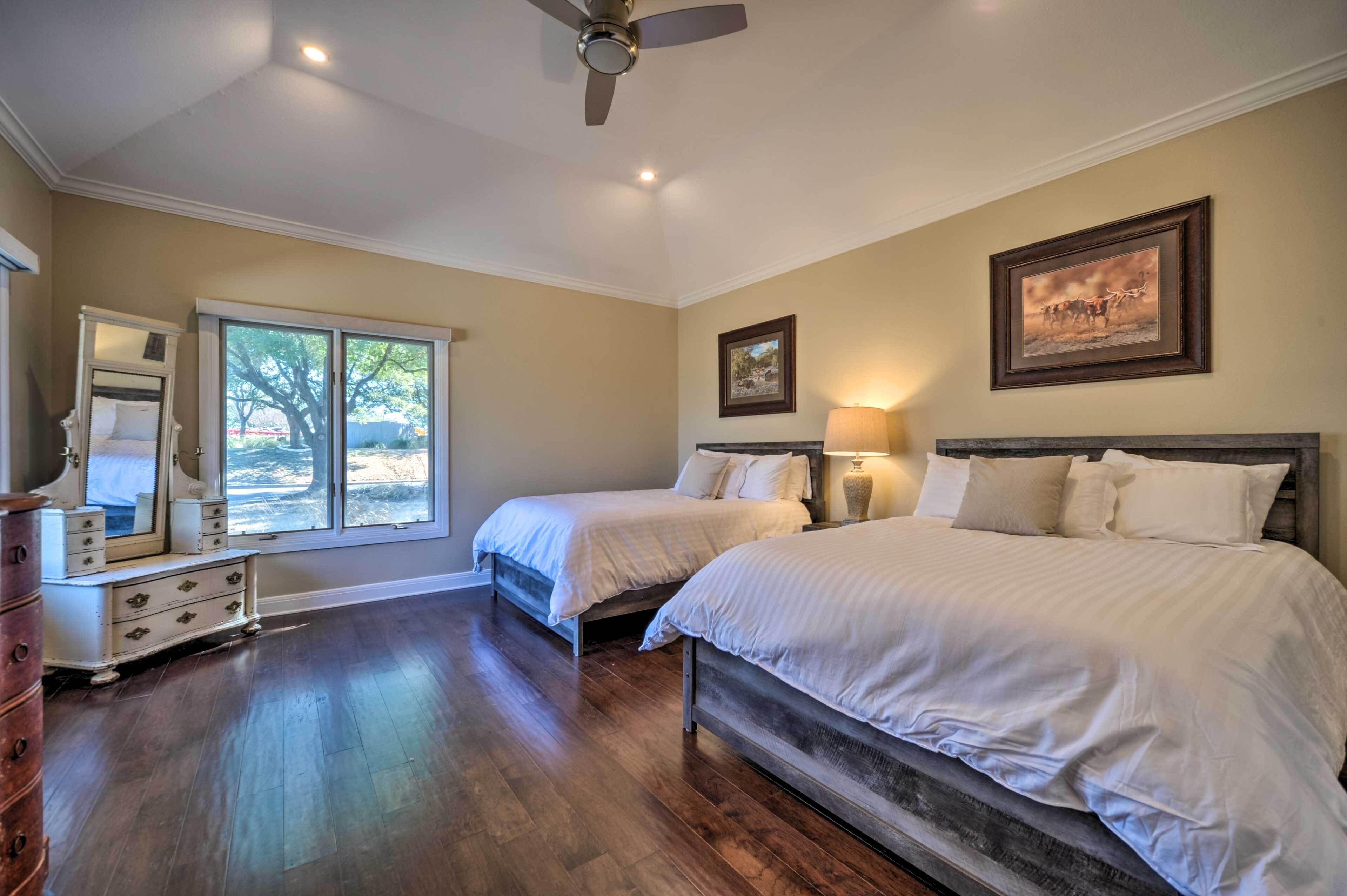 Spacious Spicewood Cottage, Close to Golfing!