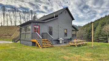 House (4 Bedrooms) | Interior