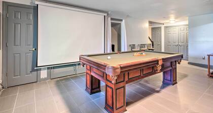 Pond-view Deck + Pool Table: Woodbridge Haven!