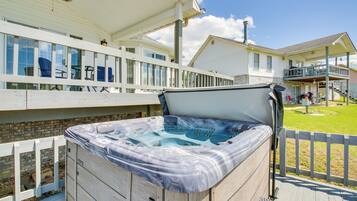 House (5 Bedrooms) | Interior
