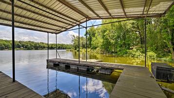 House (4 Bedrooms) | Front of property