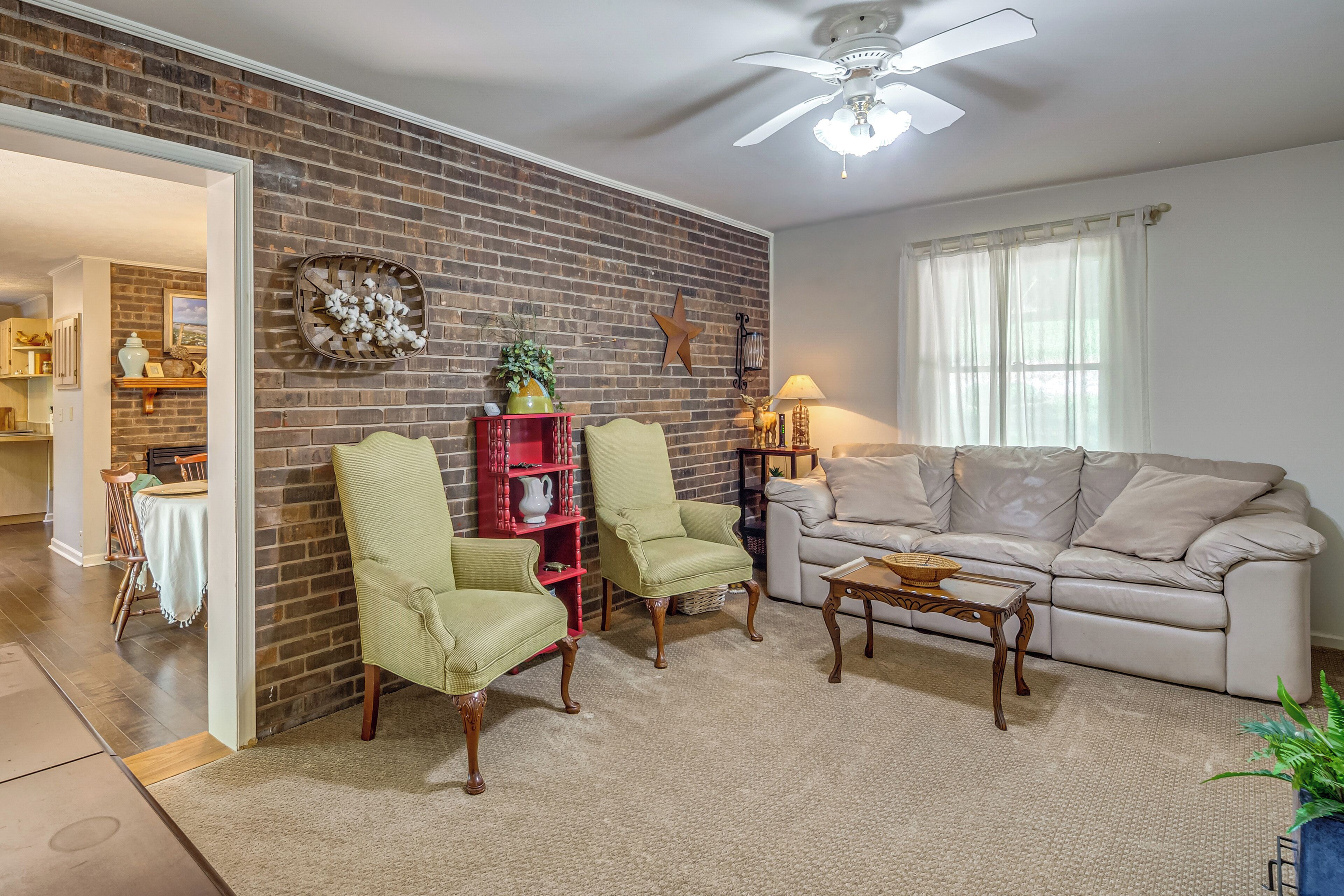 House (4 Bedrooms) | Interior