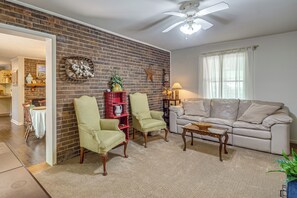 Talo (4 Bedrooms) | Sisätilat