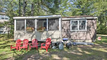 House (2 Bedrooms) | Front of property