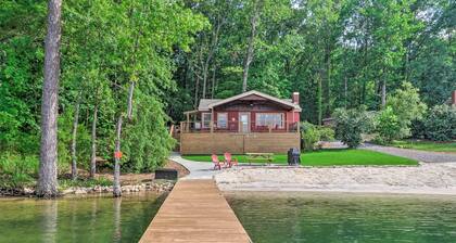 Waterfront Lake Martin Home w/ Grill & Beach!