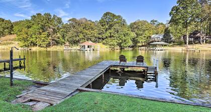 Waterfront Lake Martin Home w/ Private Dock & View