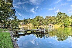 House (3 Bedrooms) | Interior - Waterfront Lake Martin Home w/ Private Dock & View (Dadeville)