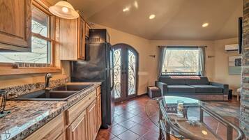 House (1 Bedroom) | Interior