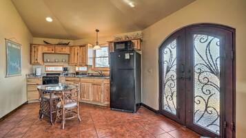 House (1 Bedroom) | Interior