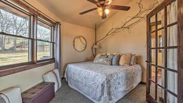 House (1 Bedroom) | Interior