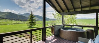 눈부신 갈라틴 게이트웨이 산 피난처!