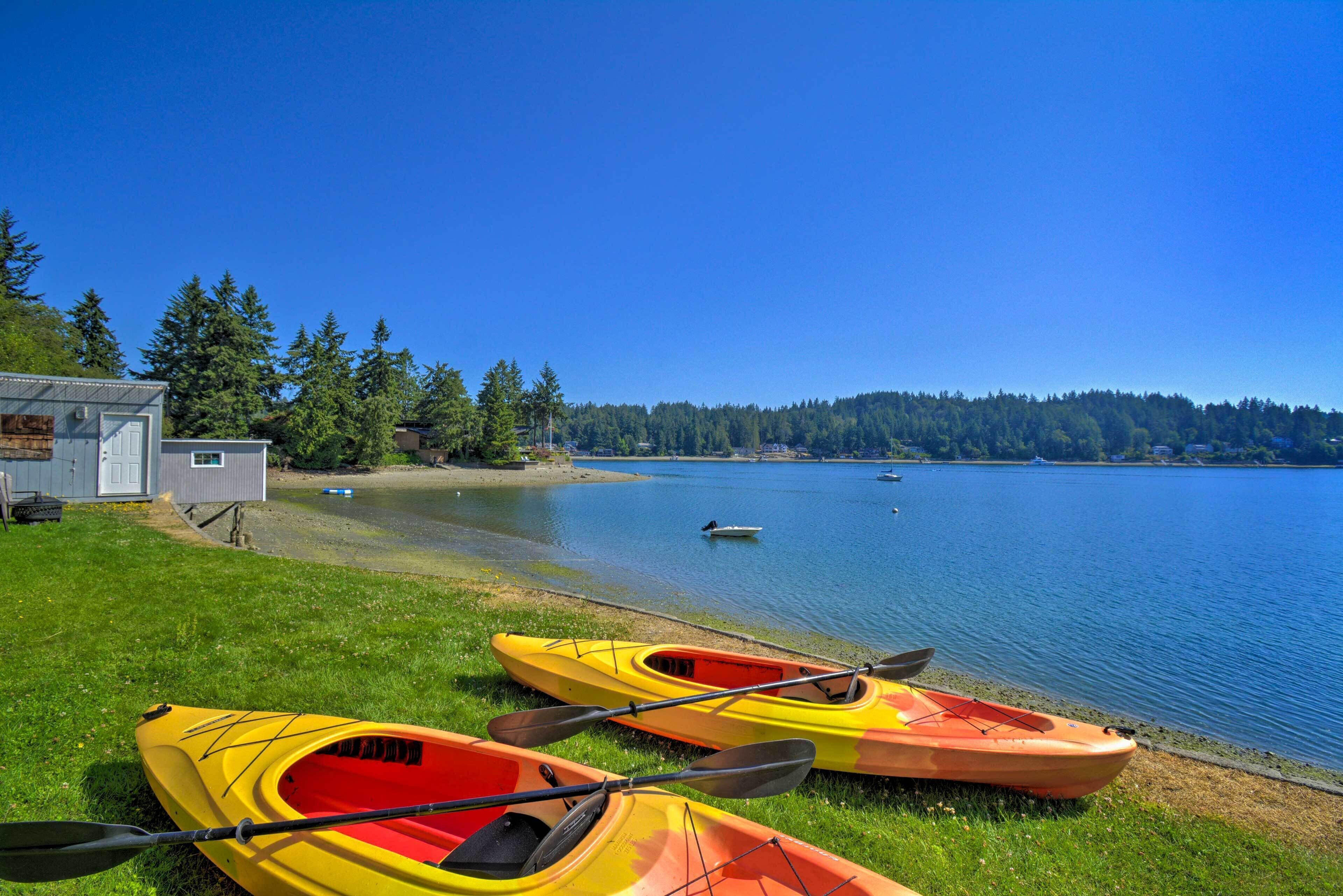 Waterfront Gig Harbor Home w/ Furnished Deck
