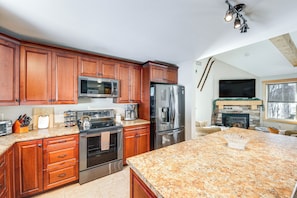 House (3 Bedrooms) | Interior - White Mountain Home Near Lakes & Kancamagus Hwy! (Madison)