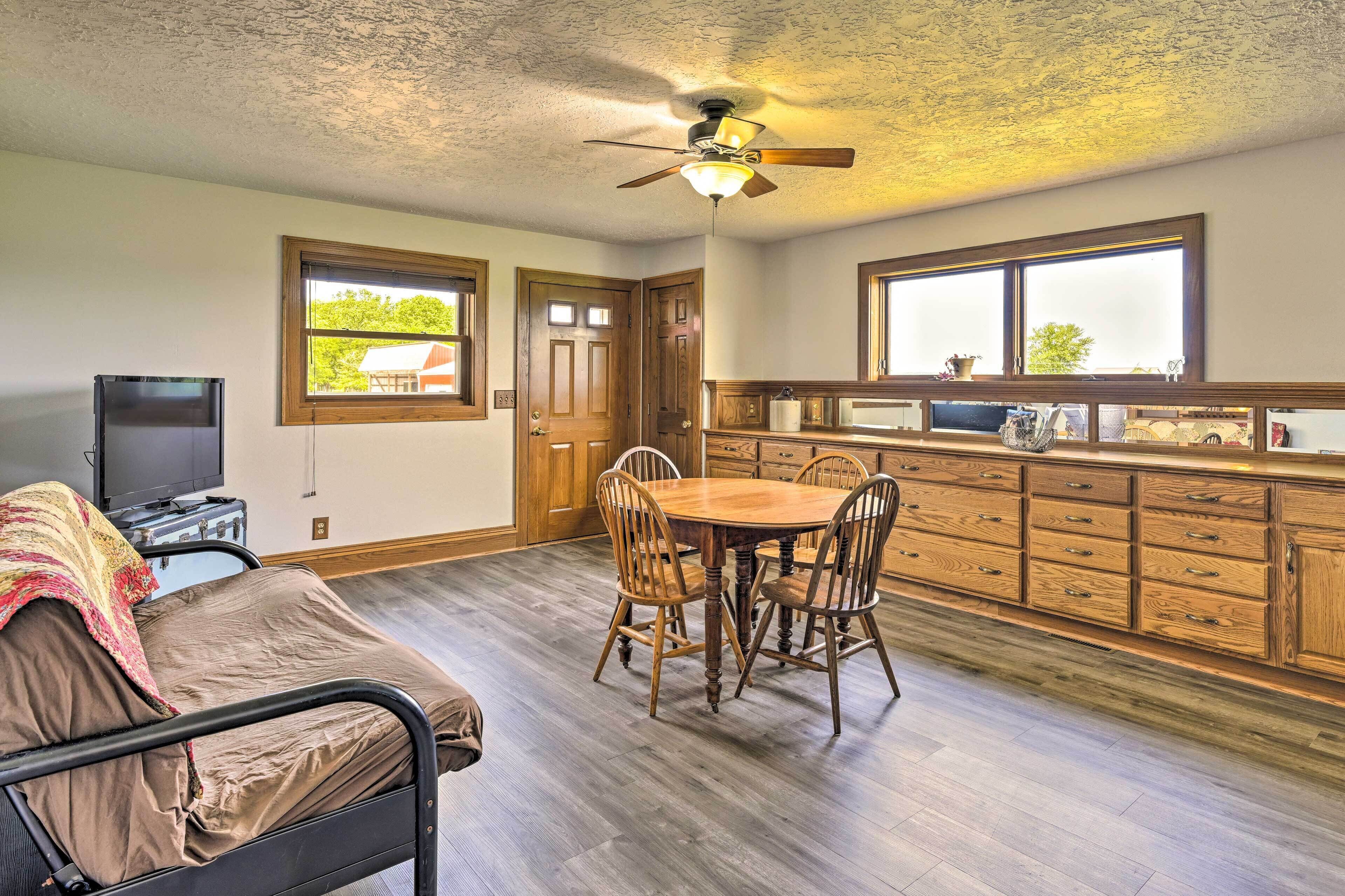 House (3 Bedrooms) | Interior