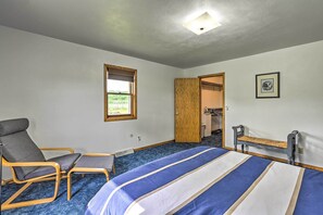 Interior - Stunning Wisconsin Retreat on Active Farm! (Arena)