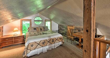 Tenn River Cabin w/ Hot Tub - 10 Mi to Chattanooga