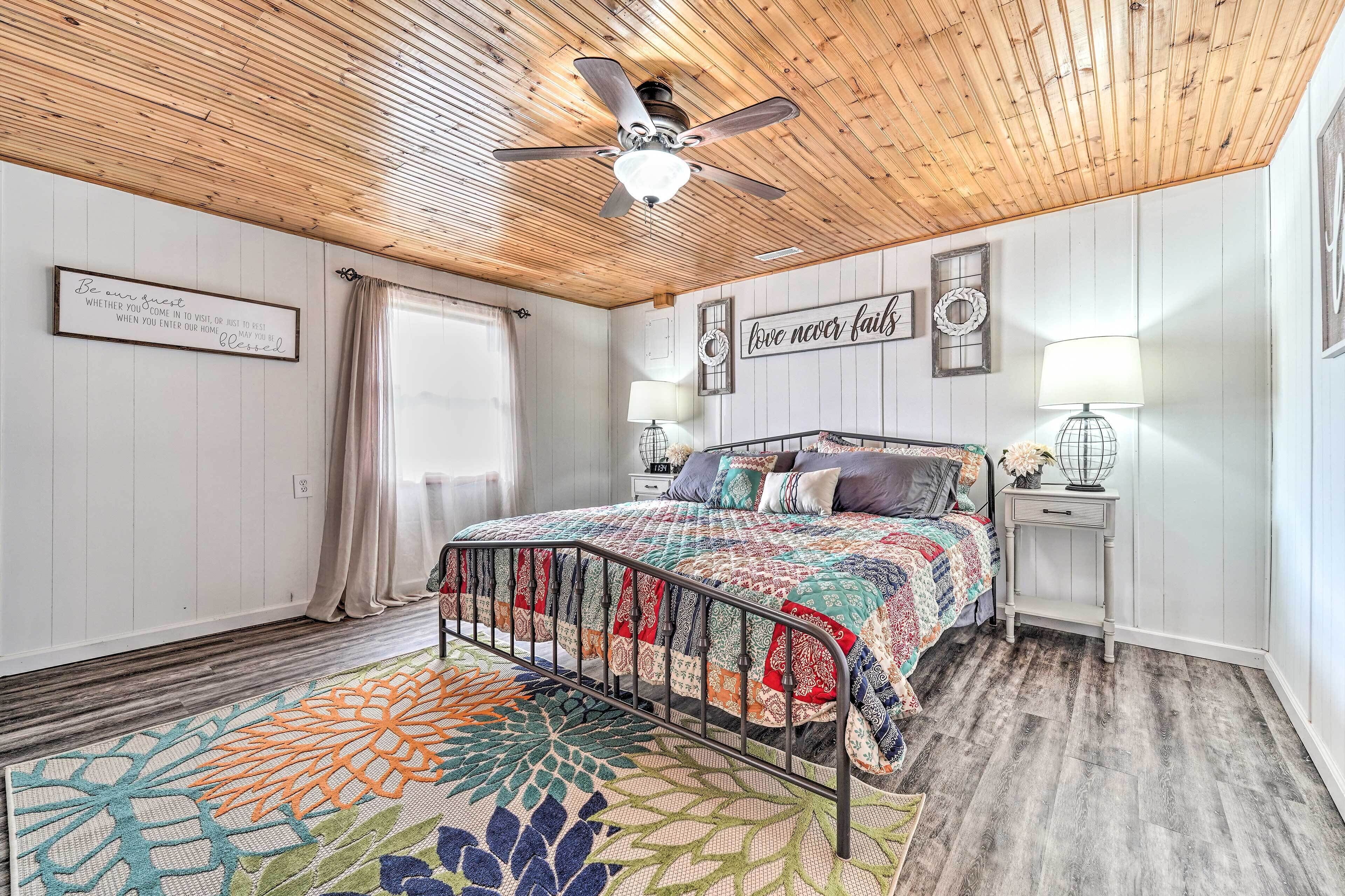 House (3 Bedrooms) | Interior