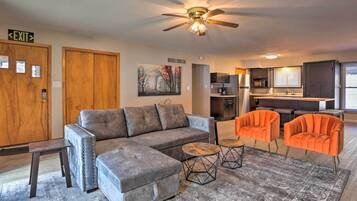 Apartemen (3 Bedrooms) | Bagian depan properti