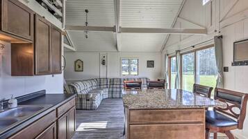 Rumah (2 Bedrooms) | Interior