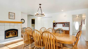 Talo (5 Bedrooms) | Sisätilat