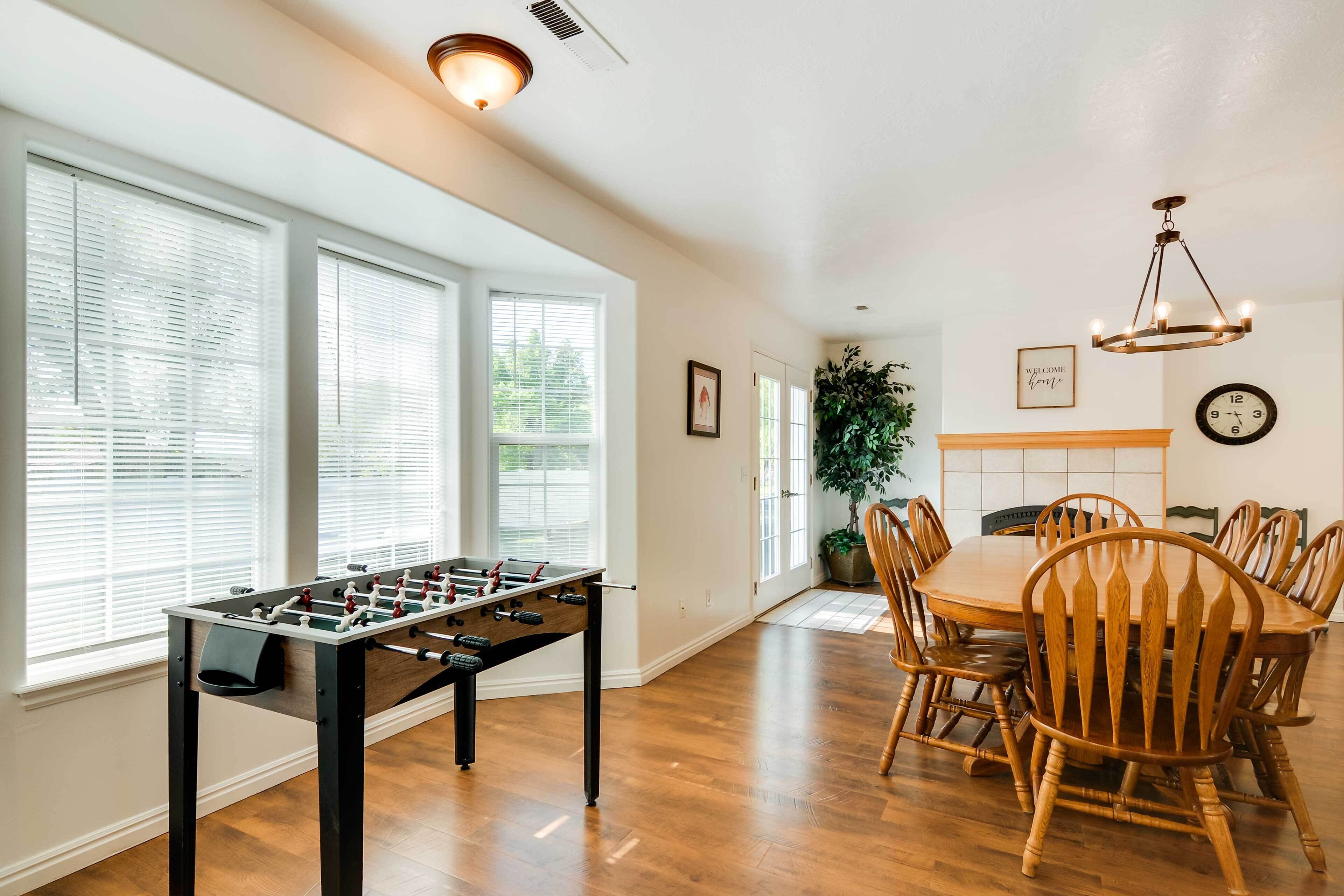 House (5 Bedrooms) | Interior