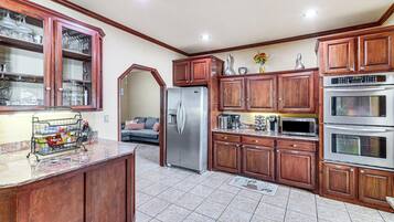 Maison (Multiple Bedrooms) | Intérieur