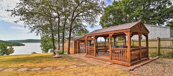 Waterfront Lake Eufaula Home: Multi-level Balcony