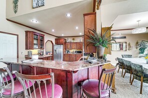 House (Multiple Bedrooms) | Interior