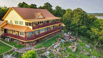 Nhà (Multiple Bedrooms) | Nội thất