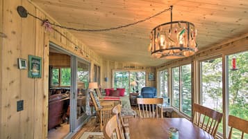 Cottage (2 Bedrooms) | Interior