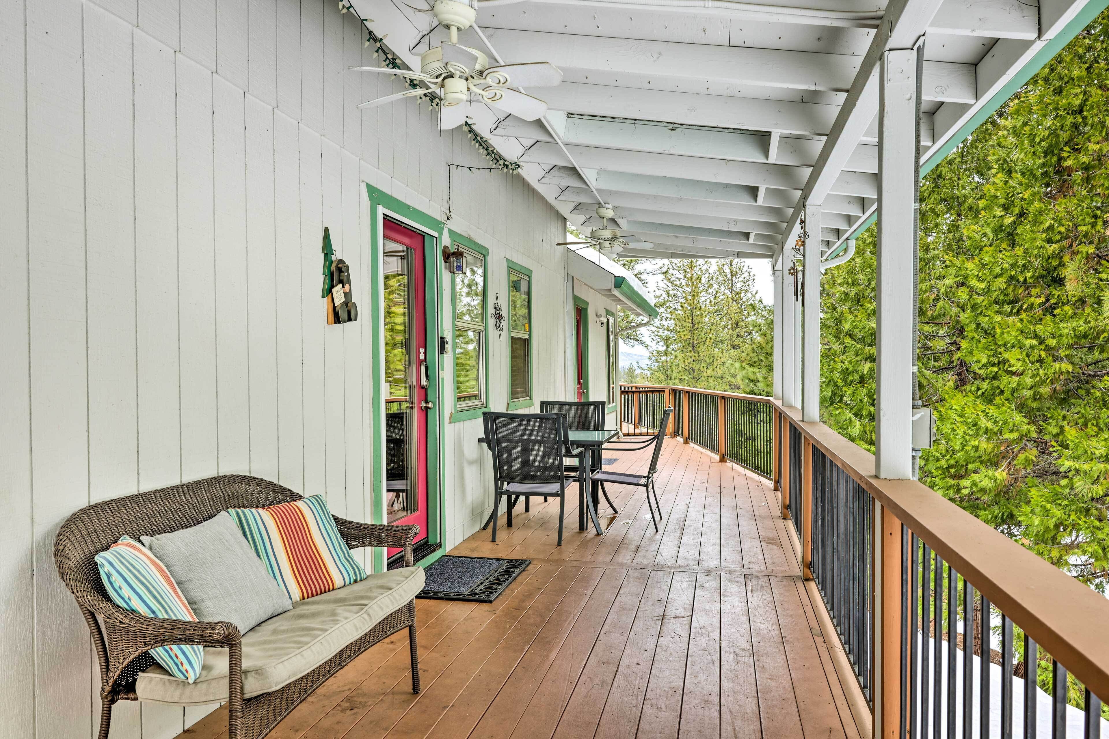 The Valley View: Pine Mountain Lake Cabin