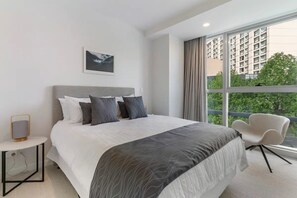 1 bedroom, iron/ironing board, travel cot, free WiFi