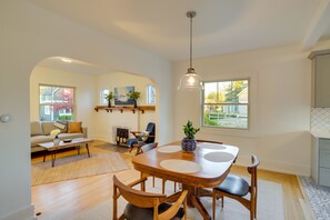 Dining - Indiana Vacation Rental - Walk to Syracuse Lake! (Syracuse)