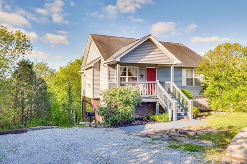 Taylorsville Cottage w/ Hot Tub & Lake Access!