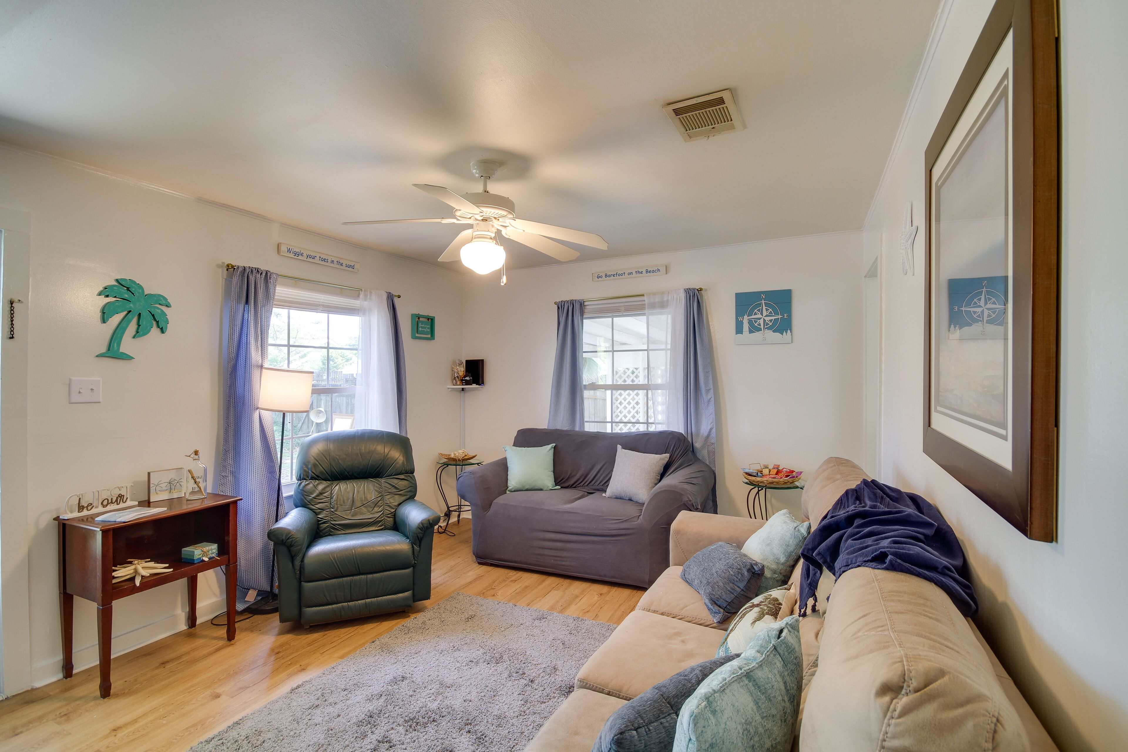 Pet-Friendly Retreat in Gulfport < 1 Mi to Beach!
