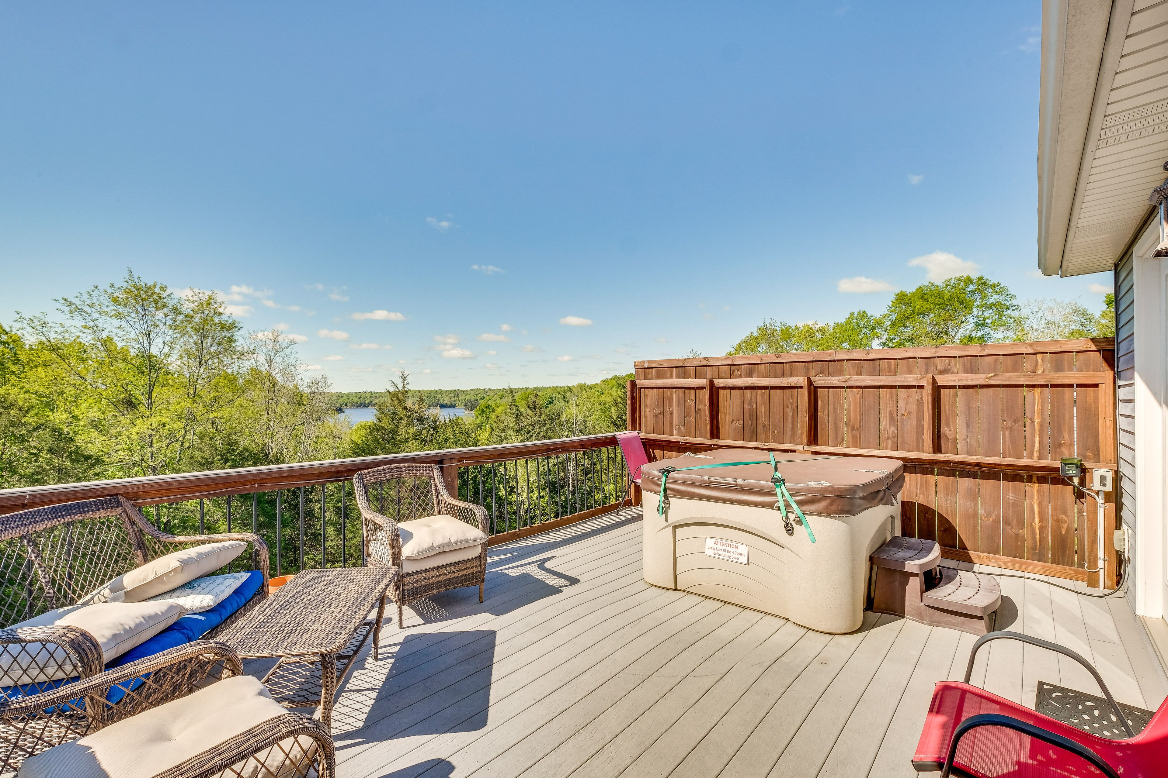 Lake-View Kentucky Getaway w/ Resort Amenities!