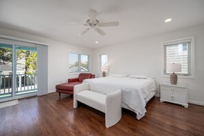 5 bedrooms, travel crib, WiFi, bed sheets