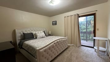 2 多间卧室、办公桌、熨斗/熨衣板、免费 WiFi