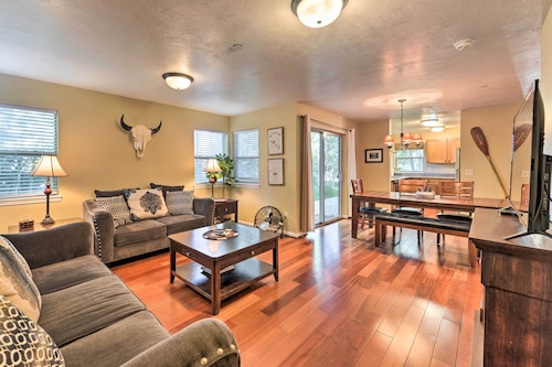 Near Skiing & Hiking: Inviting Retreat in Victor!