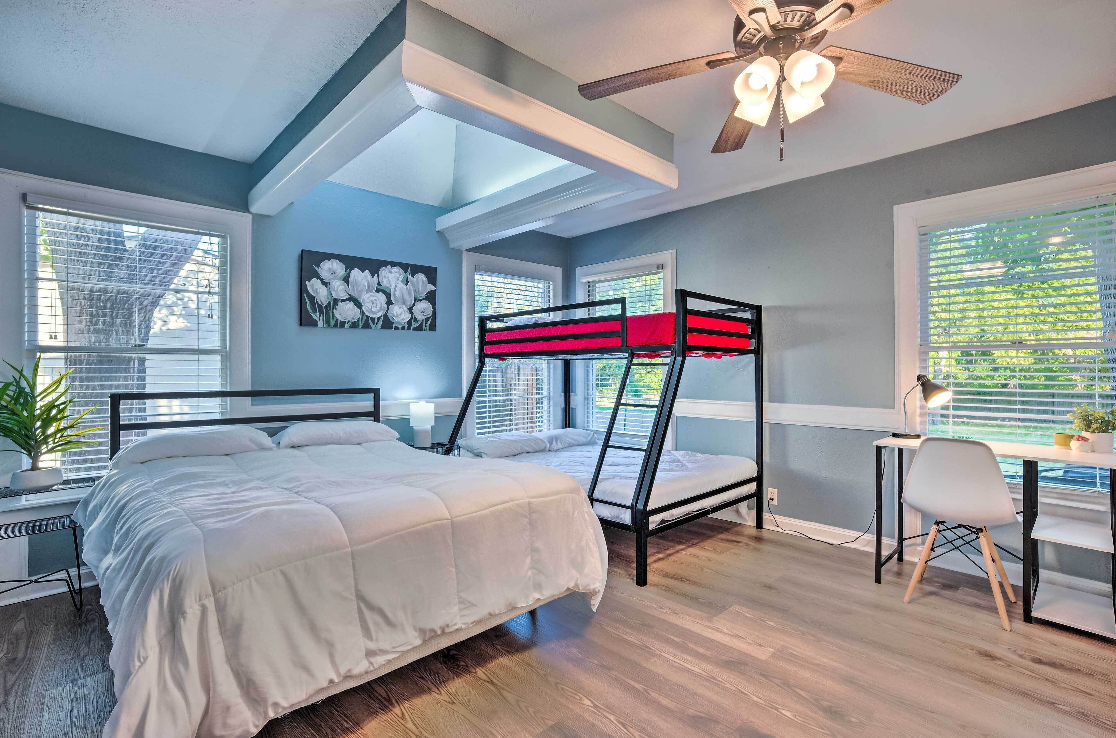 House (4 Bedrooms) | Interior